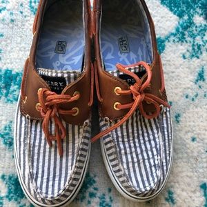 Sperry Blue and White Canvas 8M